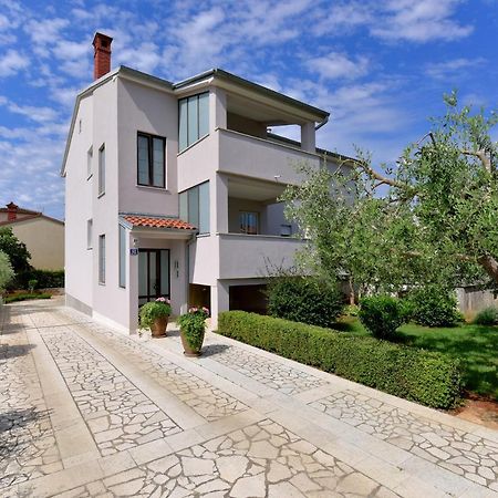 Brezac olive garden apartment Fažana Buitenkant foto