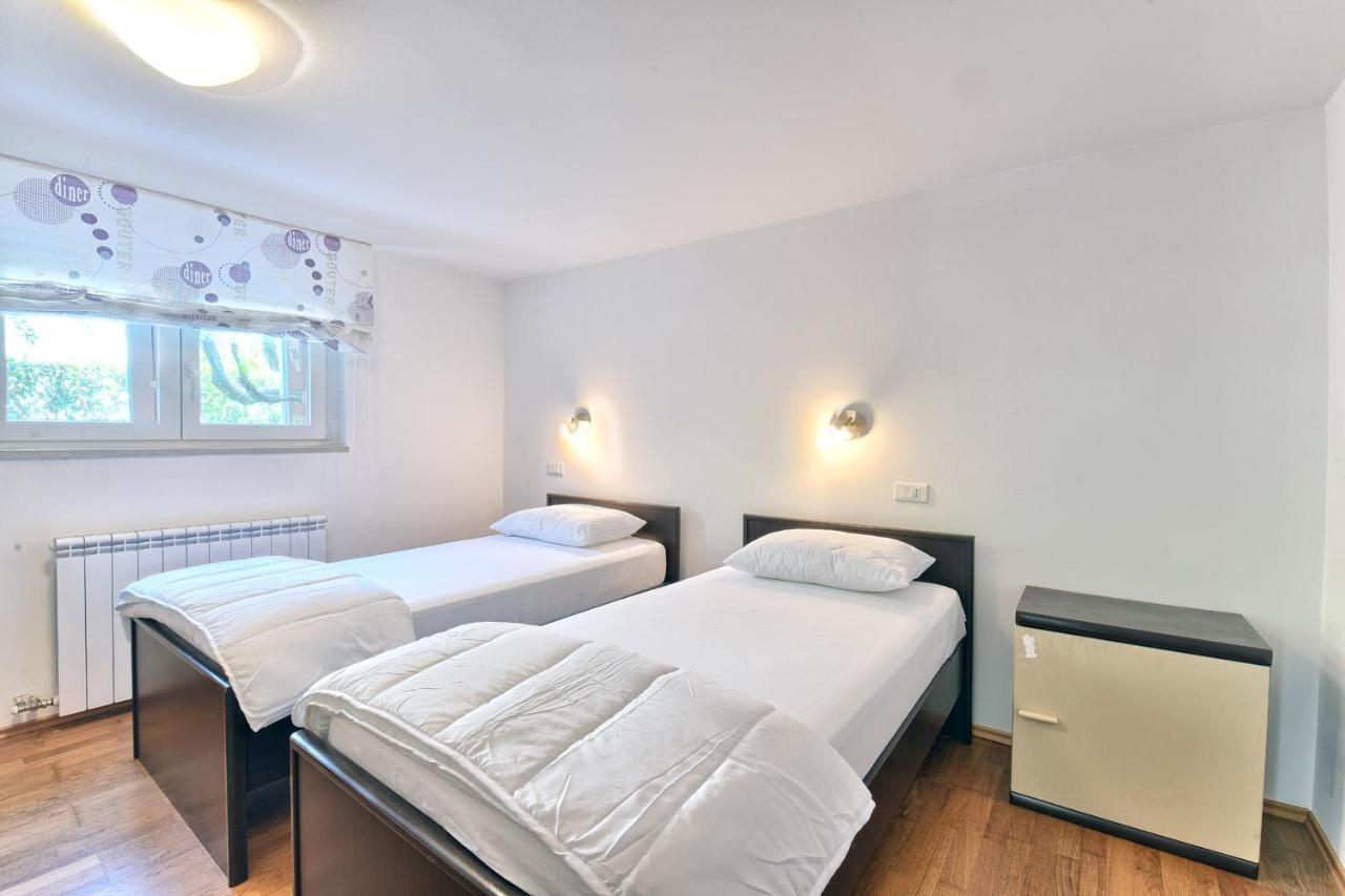 Brezac olive garden apartment Fažana Buitenkant foto